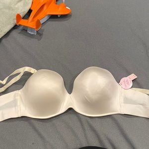 Off White “multi-way” strapless bra
